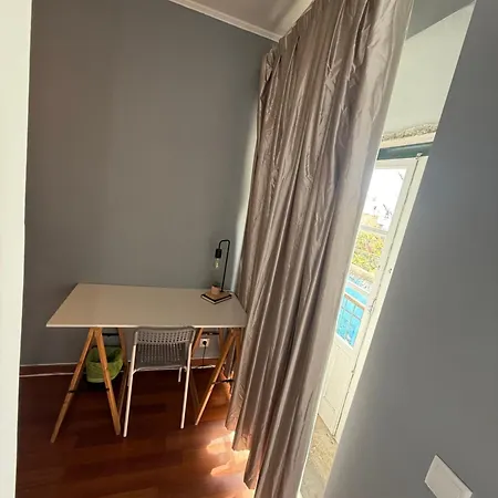 Bairro Alto Δωμάτια σε οικογενειακή κατοικία *